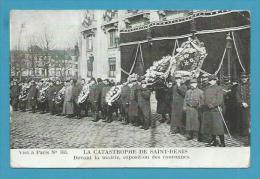 CPA CATASTROPHE DE SAINT-DENIS Devant La Mairie Exposition Des Couronnes - Saint Denis