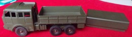 1 DINKY TOYS TOUS TERRAINS BERLIET MILITAIRE ANNEE 1970 ? MADE IN FRANCE MECCANO VENDU EN L'ETAT BACHE AMOVIBLE... - Dinky