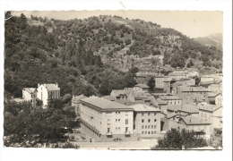 Cp, 07, Vals-les-Bains, Un Coin De Vals, L´Hôpital Thermal, Voyagée 1961 - Vals Les Bains