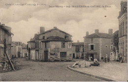 MAZIERES EN GATINE LA PLACE CPA ANIMEE - Mazieres En Gatine