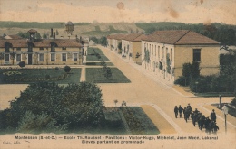 ( CPA 78 )  MONTESSON  /  École Th. Roussel  -  Élève Partant En Promenade - (tachée) - Montesson