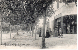 17...CHARENTE MARITIME.....CHATELAILLON....LE BAZAR PARISIEN...BD DE LA REPUBLIQUE - Châtelaillon-Plage