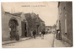 CHAMPIGNY (89) - LA RUE DES NOUZEAU - Champigny