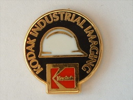 Pin's KODAK - INDUSTRIAL IMAGING - Photographie