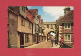 * CPA..Royaume  Uni : Angleterre : High Street Gate , Salisbury  : Voir Les 2 Scans - Salisbury