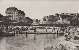 GRANVILLE (Manche) - La Plage - La Piscine - Très Animée - Granville