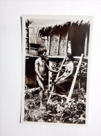 Carte Postale Ancienne : LAOS : Femme Et Homme KHA, Seins Nus - Laos