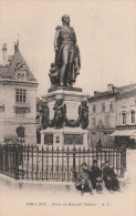 BAR LE DUC (Meuse) - Statue Du Maréchal Oudinot - Animée - Bar Le Duc