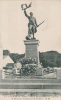 REVIGNY (Meuse) - Le Monument Aux Enfants De Revigny Morts Pour La France - Revigny Sur Ornain