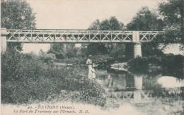 REVIGNY (Meuse) - Le Pont Du Tramway Sur L'Ornain - Animée - Revigny Sur Ornain