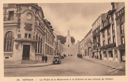 VERDUN (Meuse) - La Poste Et Le Monument à La Victoire Et Aux Enfants De Verdun - SEPIA - Animée - Verdun