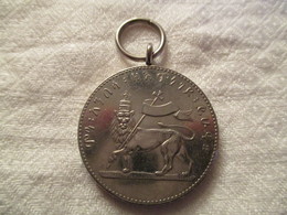 Ethiopia: Menelik Medal For Civil And Military Service - Royal / Of Nobility
