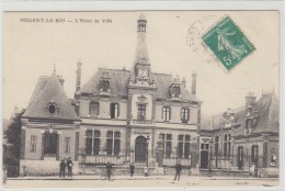 28 Nogent Le Roi L Hotel De Ville - Nogent Le Roi