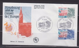 = Conseil De L'Europe 1983 Enveloppe 1er Jour Strasbourg 19.11.83 N°S77 Et S78 Le Bâtiment - Cartas & Documentos