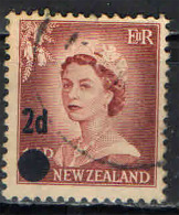 NUOVA ZELANDA - 1958 - EFFIGIE DELLA REGINA ELISABETTA II CON SOVRASTAMPA - OVERPRINTED - USATO - Used Stamps