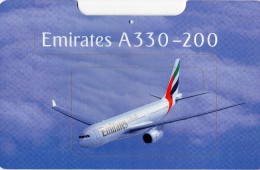 CARTON  PUBLICITAIRE  - Cie Aérienne  EMIRATES  -AIRBUS  A330 - 200 - Werbung