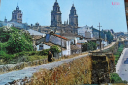 Lugo Vista Parcial Y Murallas Romanas - Lugo