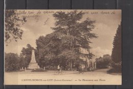 47 - Castelmoron - Le Monument Aux Morts - Castelmoron