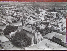 59 - SAINT-POL Sur MER - L'Eglise Saint-Benoit. (Vue Générale Aérienne) CPSM - Saint Pol Sur Mer