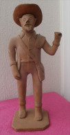 Statue, Sculpture : Personnage, Homme En Terre Cuite, Estampillé - Other & Unclassified