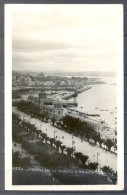 1928 , GALICIA , LA CORUÑA , TARJETA POSTAL CIRCULADA , AVENIDA DE LA MARINA Y KIOSCOS. - La Coruña