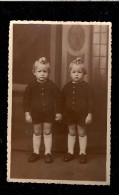 CPA CARTE PHOTO Deux Petite Fille JUMELLE - Silhouettes