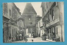 CPA Belle Animation - La Porte NOYERS 89 - Noyers Sur Serein