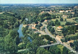 Boussay - Au Premier Plan Dobigeon Au Fond Moulin Du Feuillou - Boussay