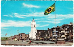 Katwijk Aan Zee - Boulevard Met Oude Auto's En Kerk-    (Zuid-Holland - Nederland) - Katwijk (aan Zee)