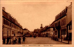 67-BOUXWILLER...GRANDE RUE...CPA ANIMEE.. - Bouxwiller