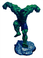 G) HULK, MARBLE POWDER WITH ACRYLIC, 23 INCHES TALL - Marvel Herös