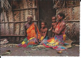 CPSM 10X14.5 - OCEANIE - NEW HEBRIDES- VANUATA -Le Village De Femmes à Lokatai,Tanna - - Vanuatu