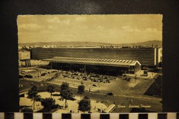 Cp,  ITALIE,  ROMA,  Stazione Termini,  Terminus Station Square, Gare - Transportmiddelen