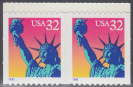 !a! USA Sc# 3122 MNH Horiz.PAIR W/ Top Margin - Statue Of Liberty - 1981-...