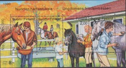 FINLAND 1990 HORSES SHEET - Blocchi E Foglietti