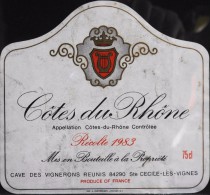 ETIQUETTE De VIN " CÔTES Du RHÔNE 1983 " - Ste-Cécile-les-Vignes - 75cl - Décollée En L'Etat  - - Côtes Du Rhône