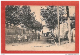 AIGUES VIVES - L´ Avenue - Aigues-Vives