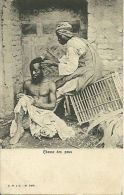 CARTE POSTALE EGYPTE CHASSE DES POUS VOYAGEE - Personen