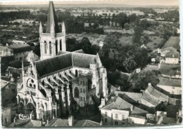 CPSM 63 AIGUEPERSE VUE AERIENNE DE L EGLISE N.D. 1956   Grand Format 15 X 10,5 - Aigueperse