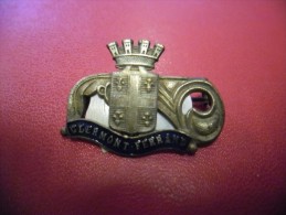 Broche En Métal Et émail CLERMONT FERRAND - Blason De Ville @ Vers 1900 - 1930 Parfait état - Brochen