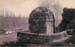 Delcampe - Dép 33 - Fontaines - Bazas - La Fontaine Romaine - Bon état Général - Bazas
