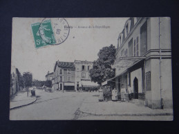 ESBLY - Avenue De La République - Attelage Hotel Restaurant Moto Casino 1908 - Esbly