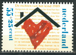 PAYS BAS Poste Enfantine 1989 Encart Numéroté Format CPA - Briefe U. Dokumente