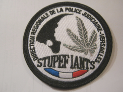 INSIGNE TISSUS PATCH POLICE NATIONALE LA DRPJ BRIGADES DES STUPEFIANTS DE VERSAILLES 75 ETAT EXCELLENT - Police