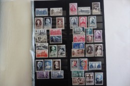 France : 40  Timbres  Neufs Sans Charnière - Collections