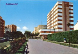 BADAJOZ, Avenida De Colón,  2 Scans - Badajoz