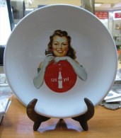 AC - COCA COLA 125th ANNIVERSARY, 2011 PORCELAIN PLATE NOT : COMING WITHOUT STAND  TURKEY - Artículos De Limpieza