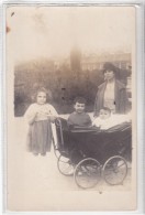 ILE DE FRANCE - PARIS - 1925 - LES TUILERIES - FEMME ET ENFANTS - LANDAU - CARTE PHOTO - Parcs, Jardins