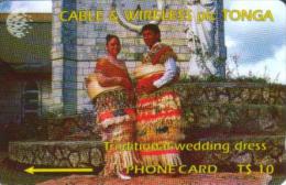 TONGA $10 WOMAN & MAN IN NATIVE DRESSES OFF 1ST SET  GPT  TON-2  READ DESCRIPTION  !! - Tonga