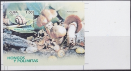 2005.257 CUBA 2005 MNH SPECIAL SHEET IMPERFORATED PROOF HONGOS Y POLIMITAS MUSHROOMS SNAILS. - Neufs